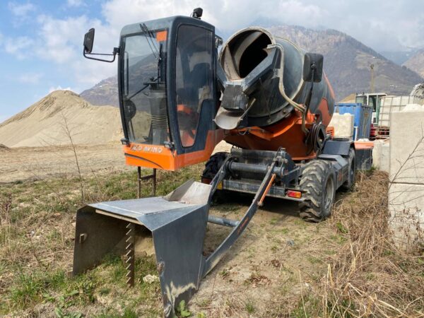 Autobetoniera Davino R30 Revolution